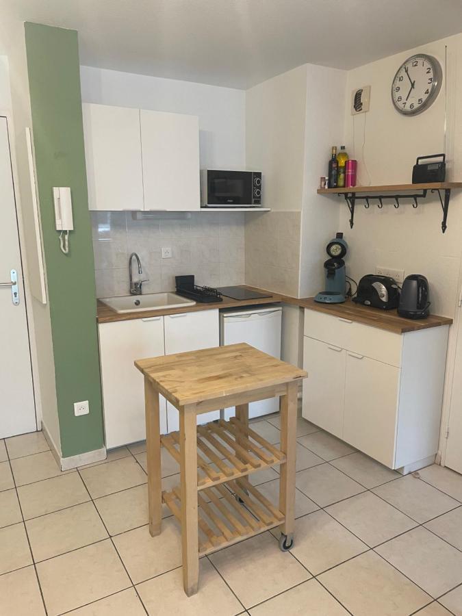Charmant Appartement Cosy Sur Sete Proche De Toutes Commodites, Parking Prive Екстериор снимка